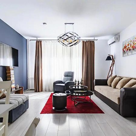 10 Seconds Away From The Main Street, Free Secured Parking Apartment Sofia Exterior photo